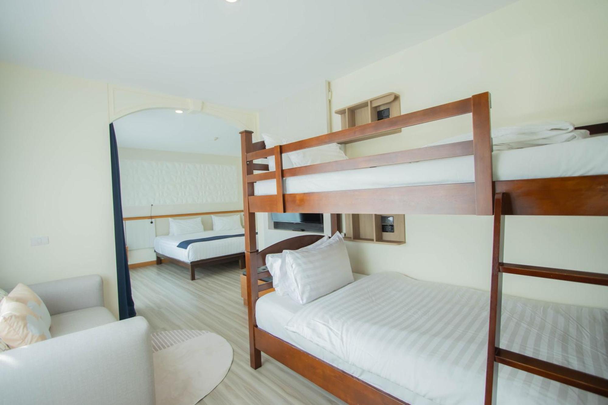 Sira Grande Hotel & Spa Patong Екстериор снимка