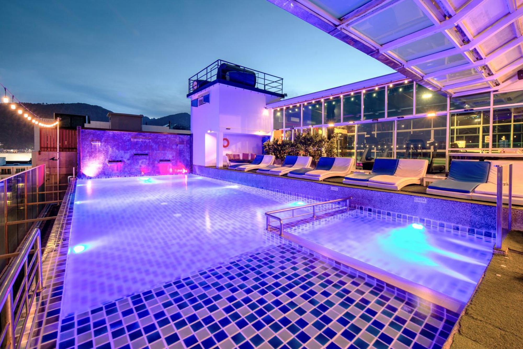 Sira Grande Hotel & Spa Patong Екстериор снимка