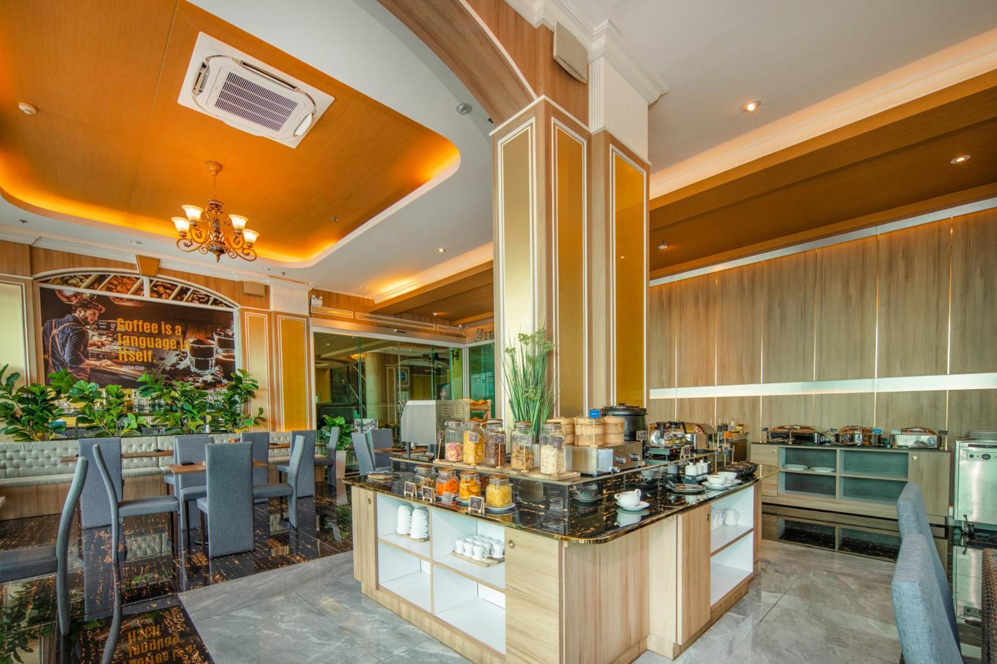 Sira Grande Hotel & Spa Patong Екстериор снимка