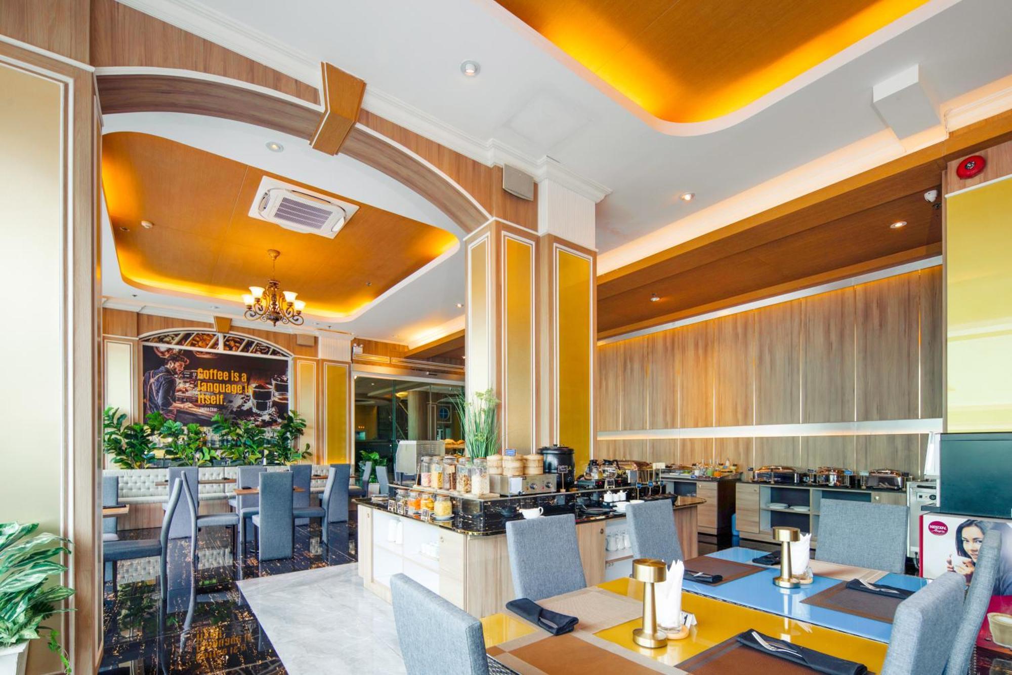 Sira Grande Hotel & Spa Patong Екстериор снимка